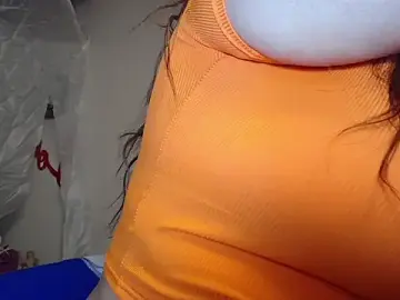 Stripchat Sex Cam of Penelope_Tits