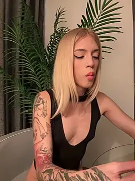 Stripchat Best live sex cam show of Courtney_gonet