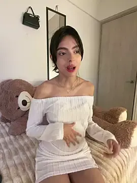 Stripchat Free Porn Cam of ZaraLuuv