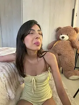 Stripchat Live Sex of ZaraLuuv