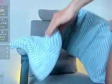 Stripchat Live Sex Cam of Markbrown