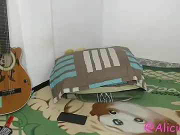 Stripchat Live Porn of Smoke_trip_Alicia