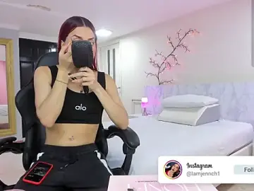 Stripchat Best Webcam of charolbruce_1