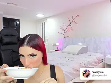 Stripchat Sex Chat of charolbruce_1