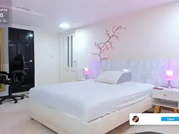 Stripchat Free Live Porn of charolbruce_1