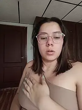 Stripchat Adult Webcam of EmmaSulivan