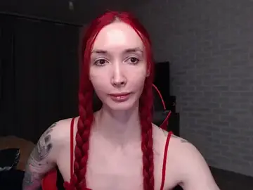 Stripchat Adult Webcams of Roxy_Silver