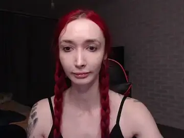 Stripchat Nude Webcam of Roxy_Silver