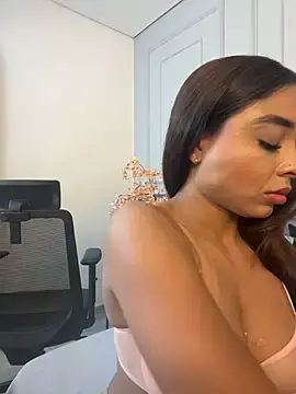 Stripchat Sex Cam of AnnyVega_