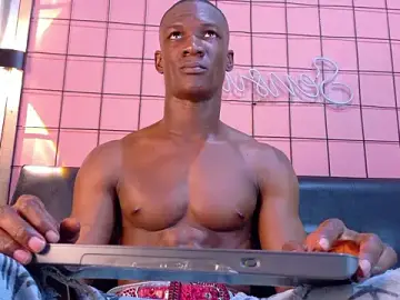 Stripchat Live Sex Cam of martin_killer