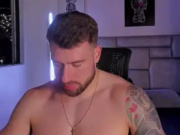 Stripchat Free Porn Cam of paul_rogerr