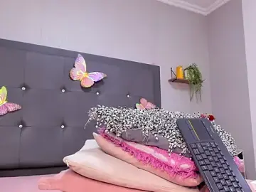Stripchat Best live sex cam show of emma_lye