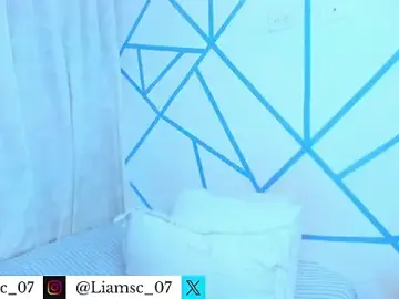 Stripchat Free Porn Cam of liam_scott77