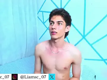Stripchat Live Porn of liam_scott77