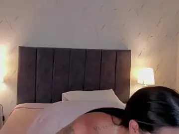 Stripchat Free Live Porn of Emilly_Beaumont