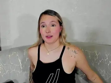 Stripchat Best Webcam of Emmaa_white_