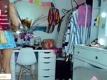 Stripchat Best live sex cam show of caroline_cossei