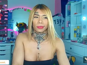 Stripchat Best live sex cam show of caroline_cossei