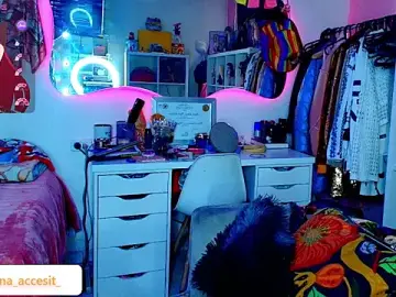 Stripchat Nude Webcam of caroline_cossei