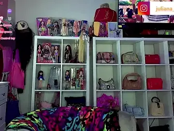 Stripchat Watch Live Sex Cams of caroline_cossei