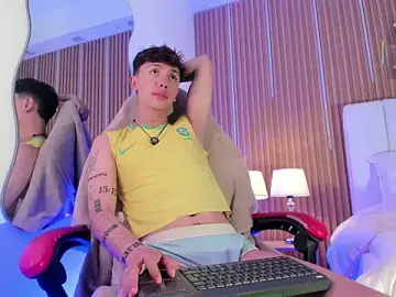 Stripchat Adult Webcams of Tomy_Rox