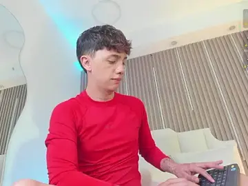 Stripchat Sex Cam of Tomy_Rox