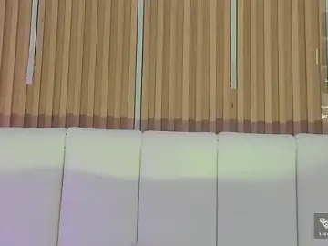 Stripchat Live Sex Cam of Tomy_Rox