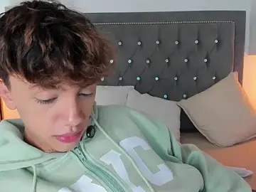 Stripchat Sex Chat of Tomy_Rox