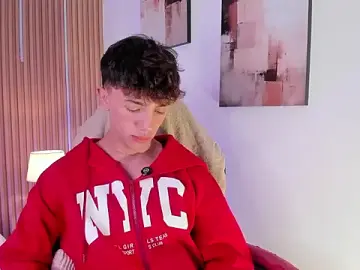 Stripchat Live Sex Cam of Tomy_Rox