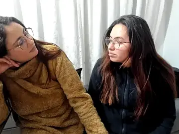 Stripchat Free Porn Cam of _girls_on_fire_
