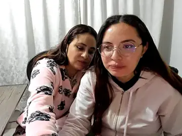 Stripchat Best Webcam of _girls_on_fire_