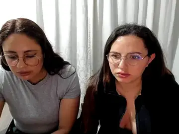 Stripchat Adult Webcams of _girls_on_fire_