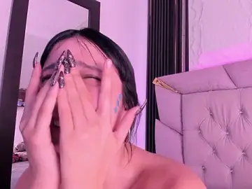 Stripchat Free Porn Cam of laurem-paulette