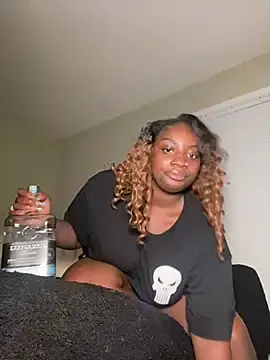 Stripchat Adult Webcam of LillShayy