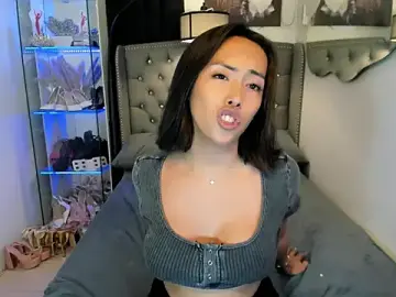 Stripchat Adult Webcam of reighnempress