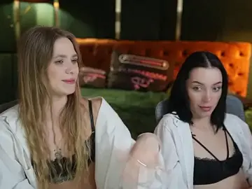 Stripchat Live Sex Cam of Angy_Netal