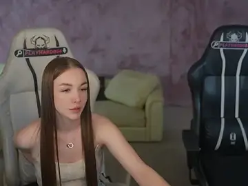 Stripchat Free Live Porn of Angy_Netal