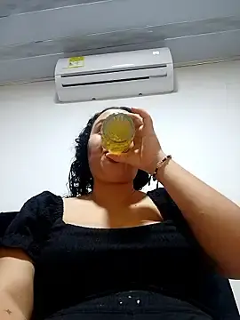 Stripchat Sex Cam of Liancy