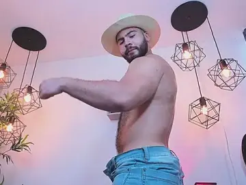 Stripchat Live Sex Cam of SebastianVilla_