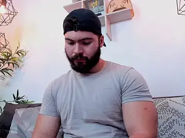 Stripchat Live Sex Cam of SebastianVilla_