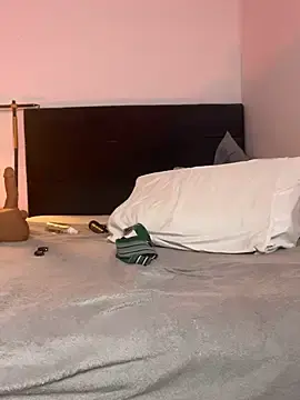 Stripchat Free Porn Cam of muscle_boyhorny
