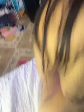 Stripchat Sex Cam of ConnyBlare