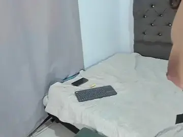 Stripchat Adult Webcam of PaolaFuckDani