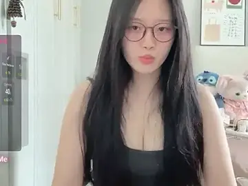 Stripchat Sex Cam of --bee--