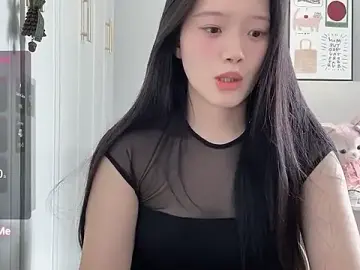Stripchat Live Porn of --bee--
