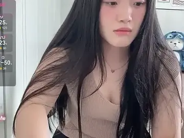 Stripchat Free Live Porn of --bee--