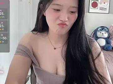 Stripchat Sex Chat of --bee--