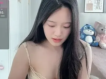 Stripchat Nude Webcam of --bee--