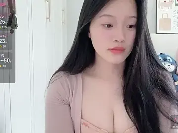Stripchat Watch Live Sex Cams of --bee--