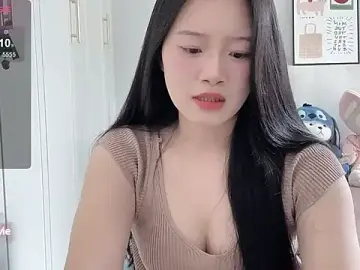 Stripchat Best live sex cam show of --bee--